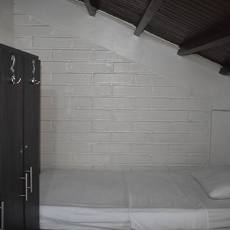 Esmed Hostel Медельїн Екстер'єр фото