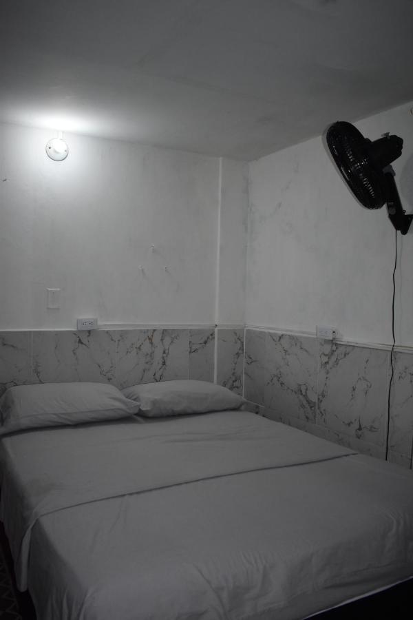 Esmed Hostel Медельїн Екстер'єр фото