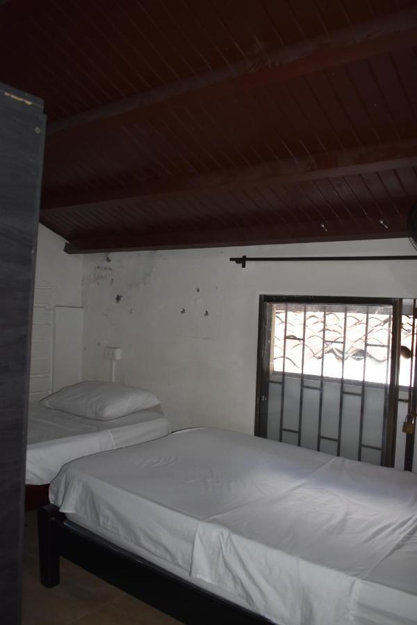 Esmed Hostel Медельїн Екстер'єр фото